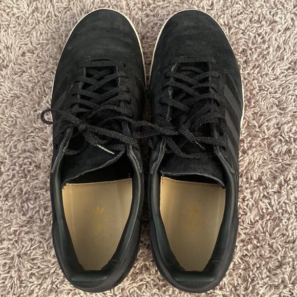 Adidas - Picture 2 of 7